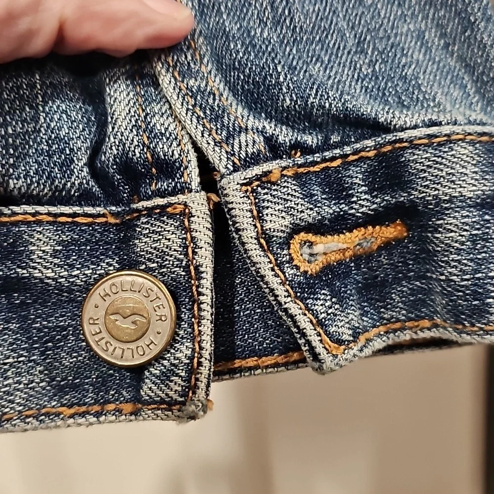 Hollister Distressed Blue Denim Jacket - Picture 8 of 9